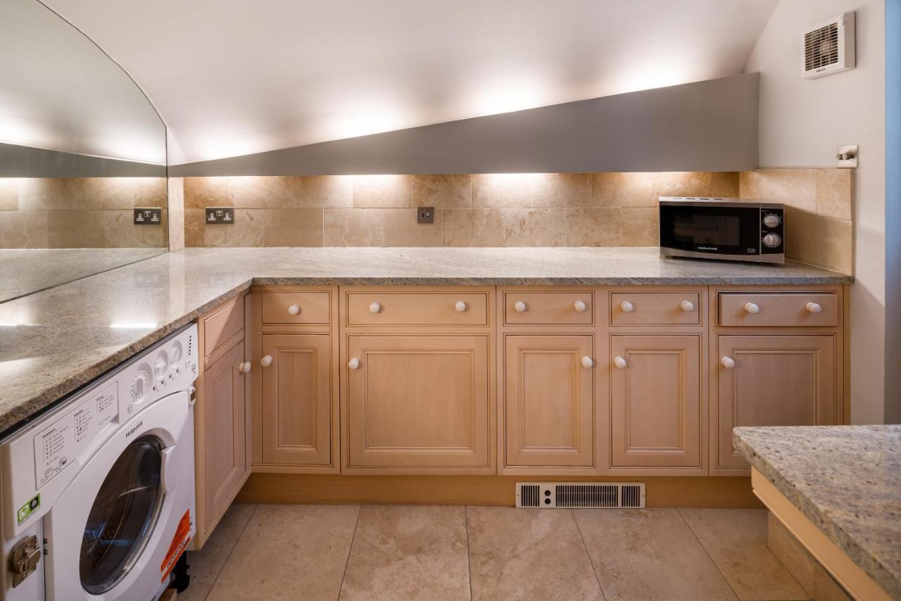 Cozy Flat With Patio In The Heart Of Pimlico Leilighet London Eksteriør bilde